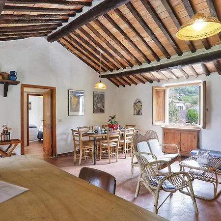 Semesterbostad Casa La Capraia Zanca